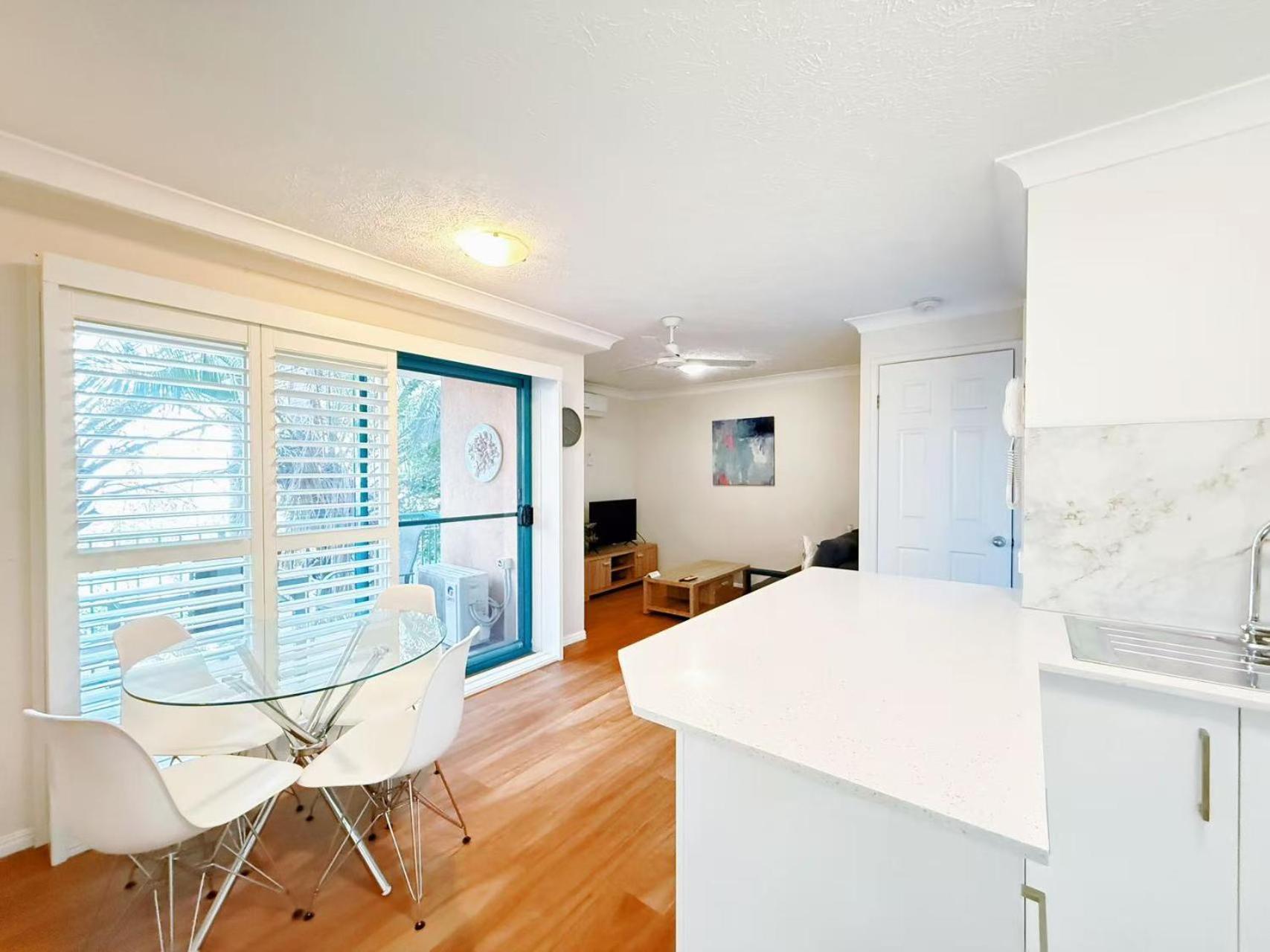Karana Palms Resort Gold Coast Exterior foto